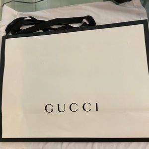 Gucci shopping bag